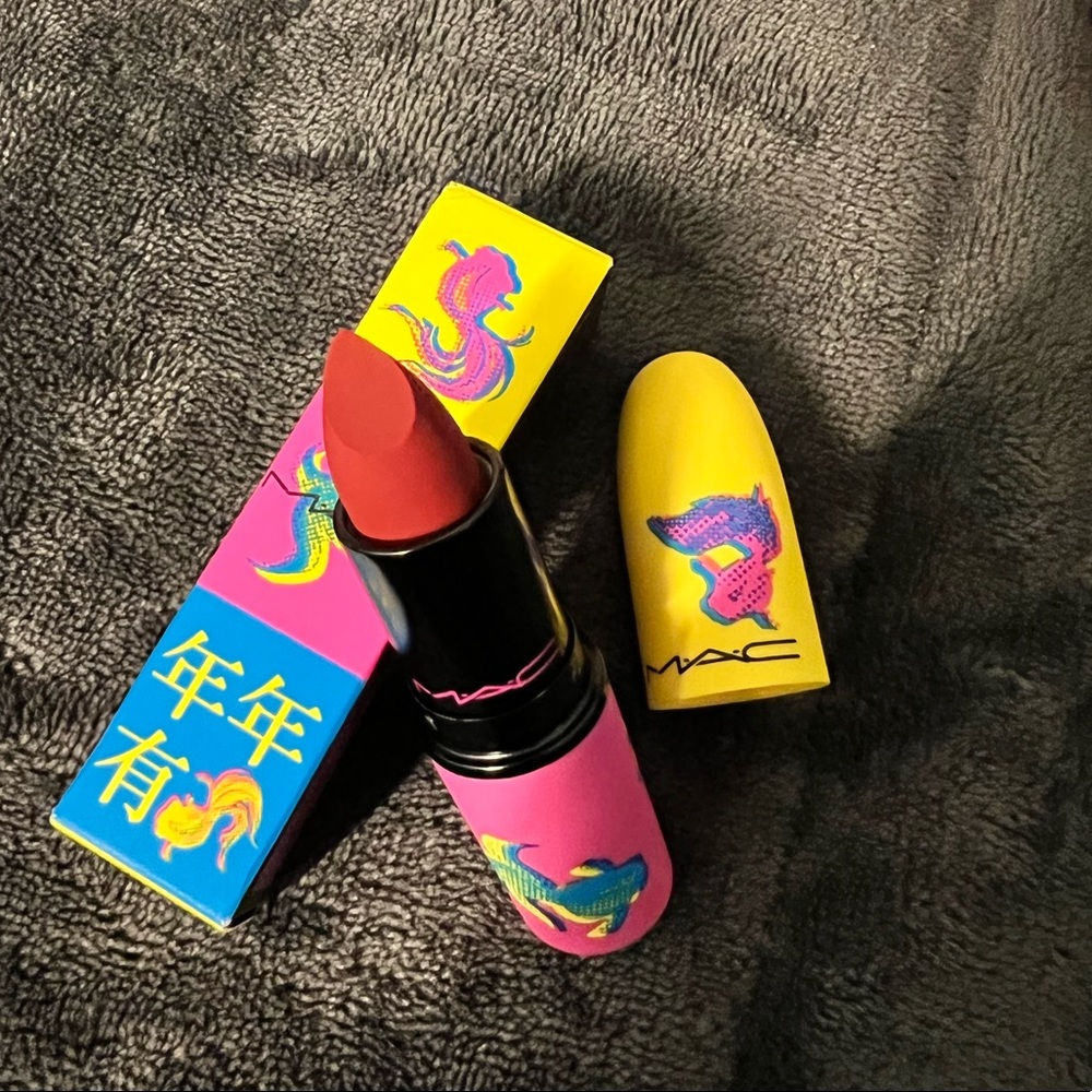 MAC Moon Masterpiece Healthy, Wealthy, and Thriving powder kiss lipstick